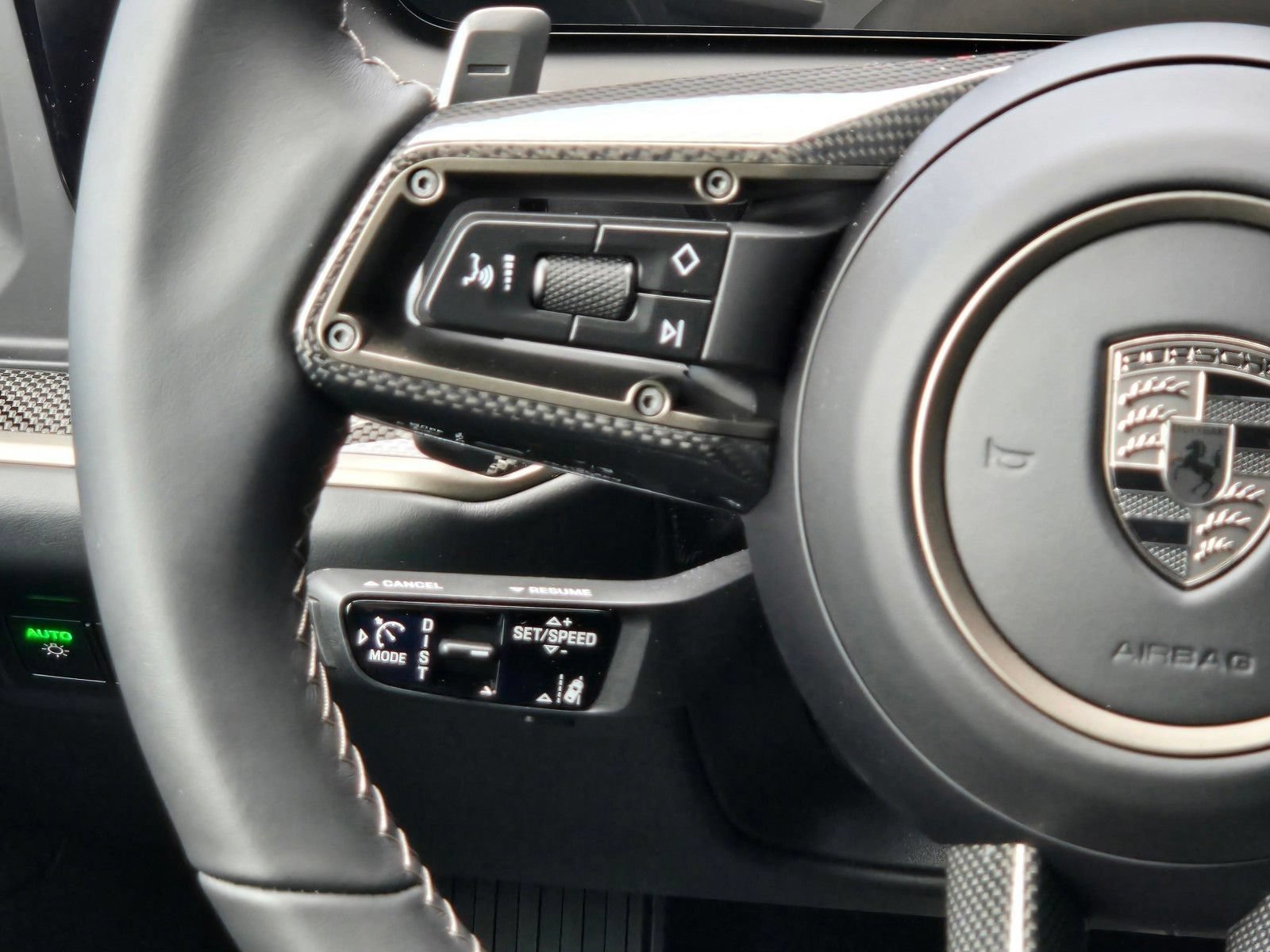 New 2026 Porsche Cayenne Turbo AWD/4WD image 17