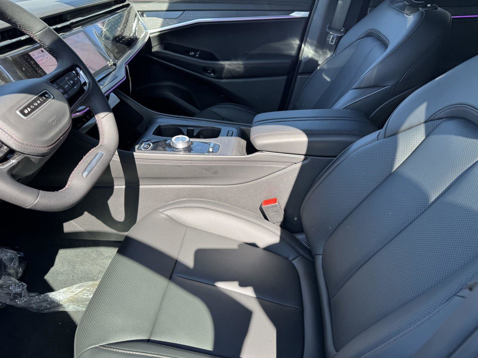 New 2025 Jeep Wagoneer S Limited image 12