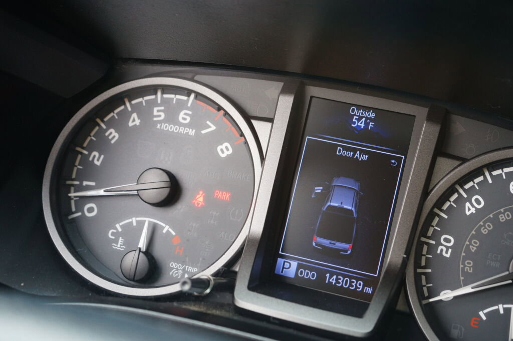 Used 2019 Toyota Tacoma TRD Off-Road w/ TRD Premium Off Road Package image 24