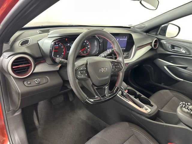 Used 2024 Chevrolet Trax RS w/ Driver Confidence Package image 13