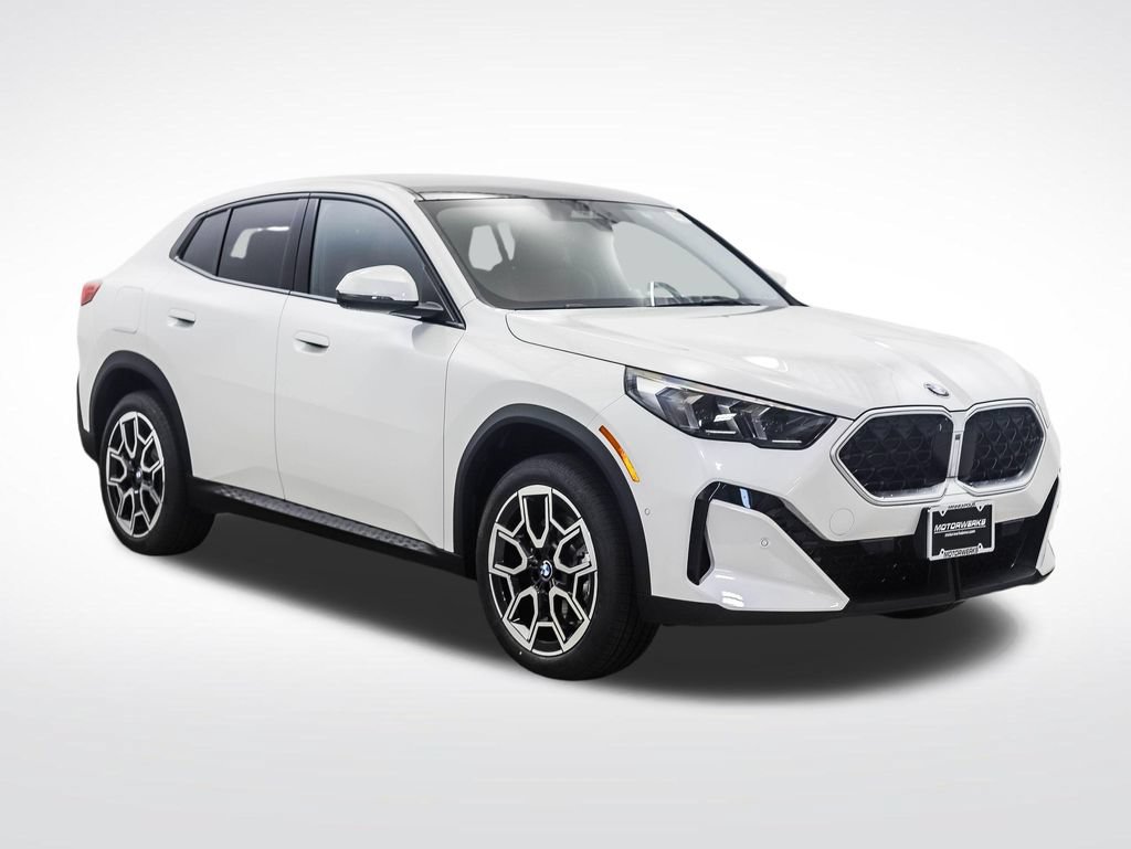 New 2026 BMW X2 xDrive28i w/ Technology Package AWD/4WD image 7