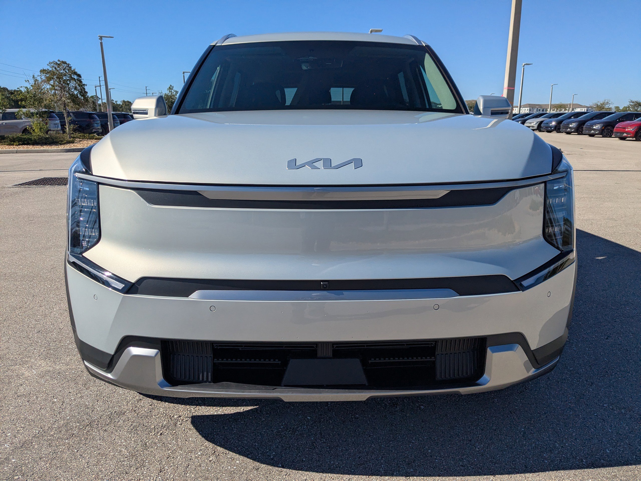 New 2026 Kia EV9 Wind AWD/4WD image 3
