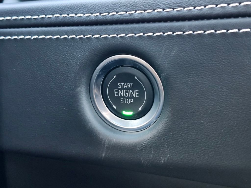 Certified 2026 Cadillac Escalade Platinum Sport w/ LPO, Floor Liner Package image 25