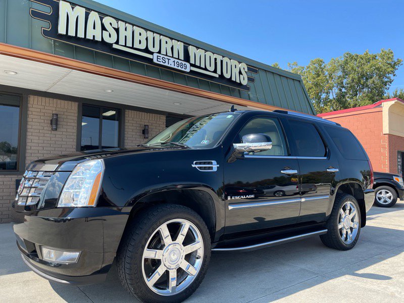 Used 2007 Cadillac Escalade AWD w/ Information Package image 2