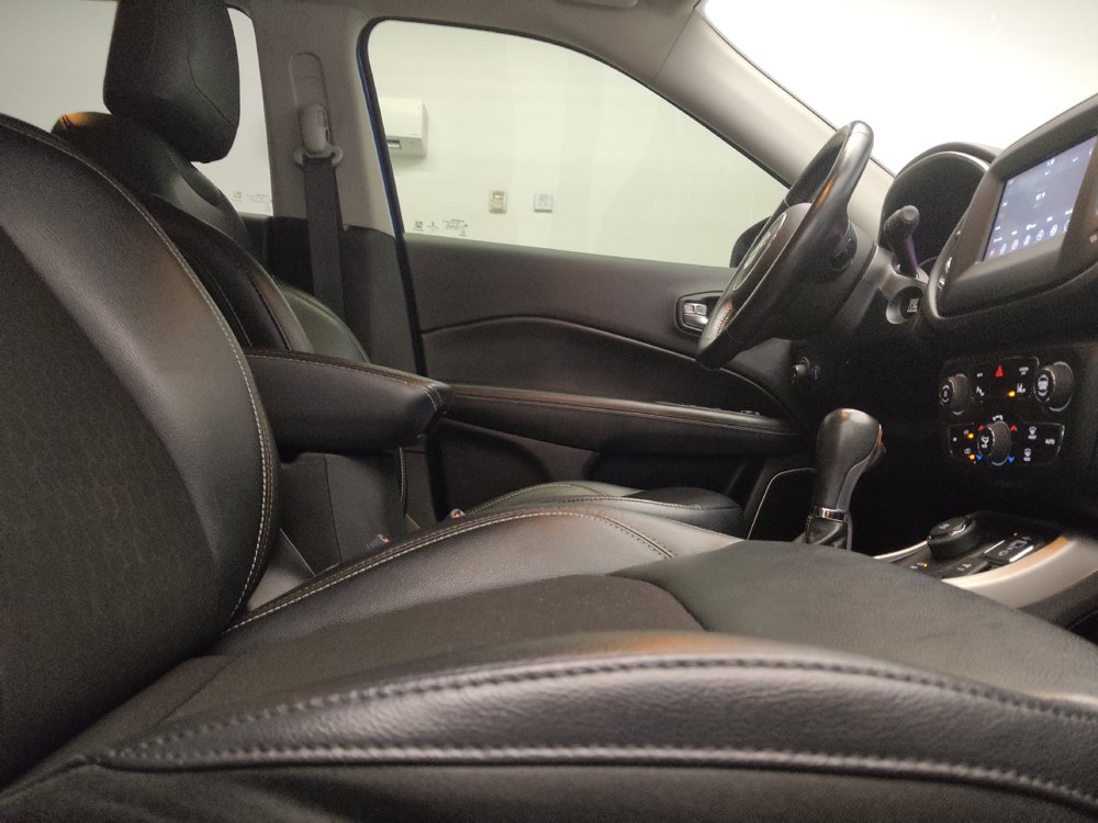 Used 2020 Jeep Compass Latitude AWD/4WD image 21