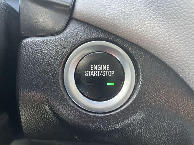 Used 2021 Chevrolet Equinox LS FWD image 17