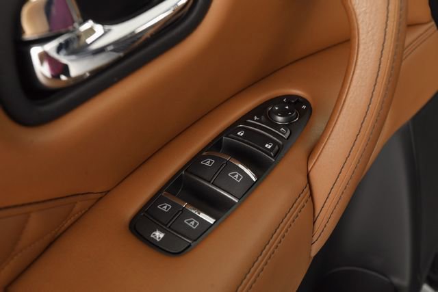 Used 2024 INFINITI QX80 Sensory image 12