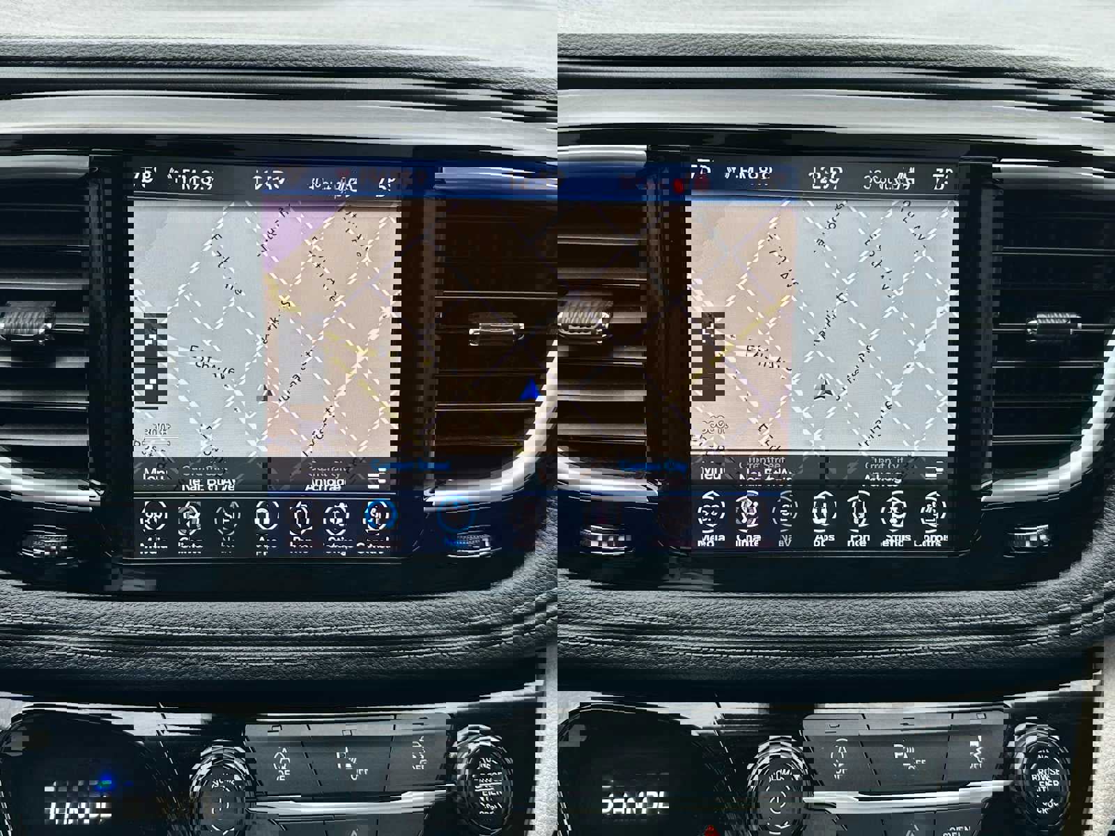 Used 2020 Chrysler Pacifica Limited image 31