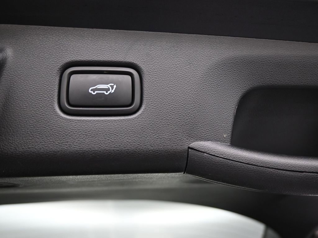 Used 2023 Hyundai Tucson Limited AWD/4WD image 16