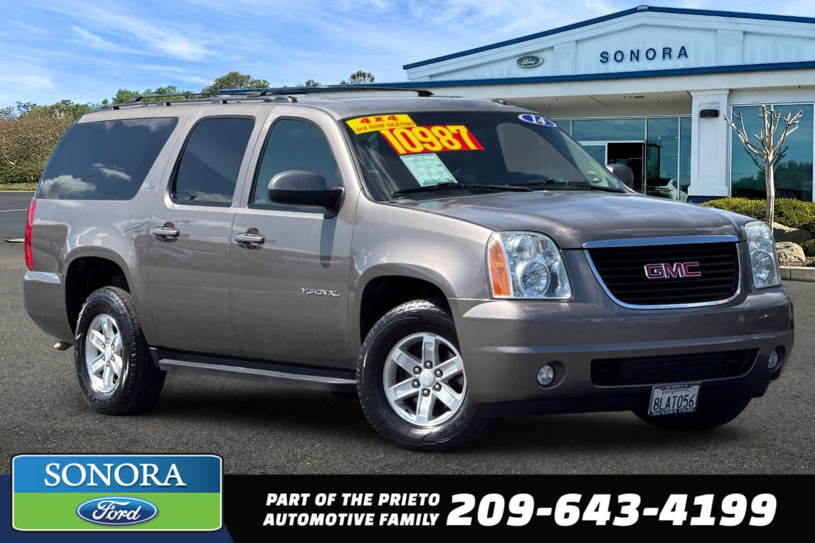Used 2014 GMC Yukon XL SLT AWD/4WD image 1