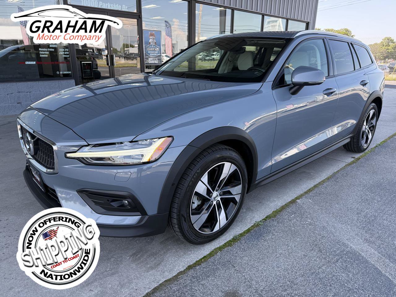 Used 2022 Volvo V60 T5 Cross Country AWD/4WD image 1