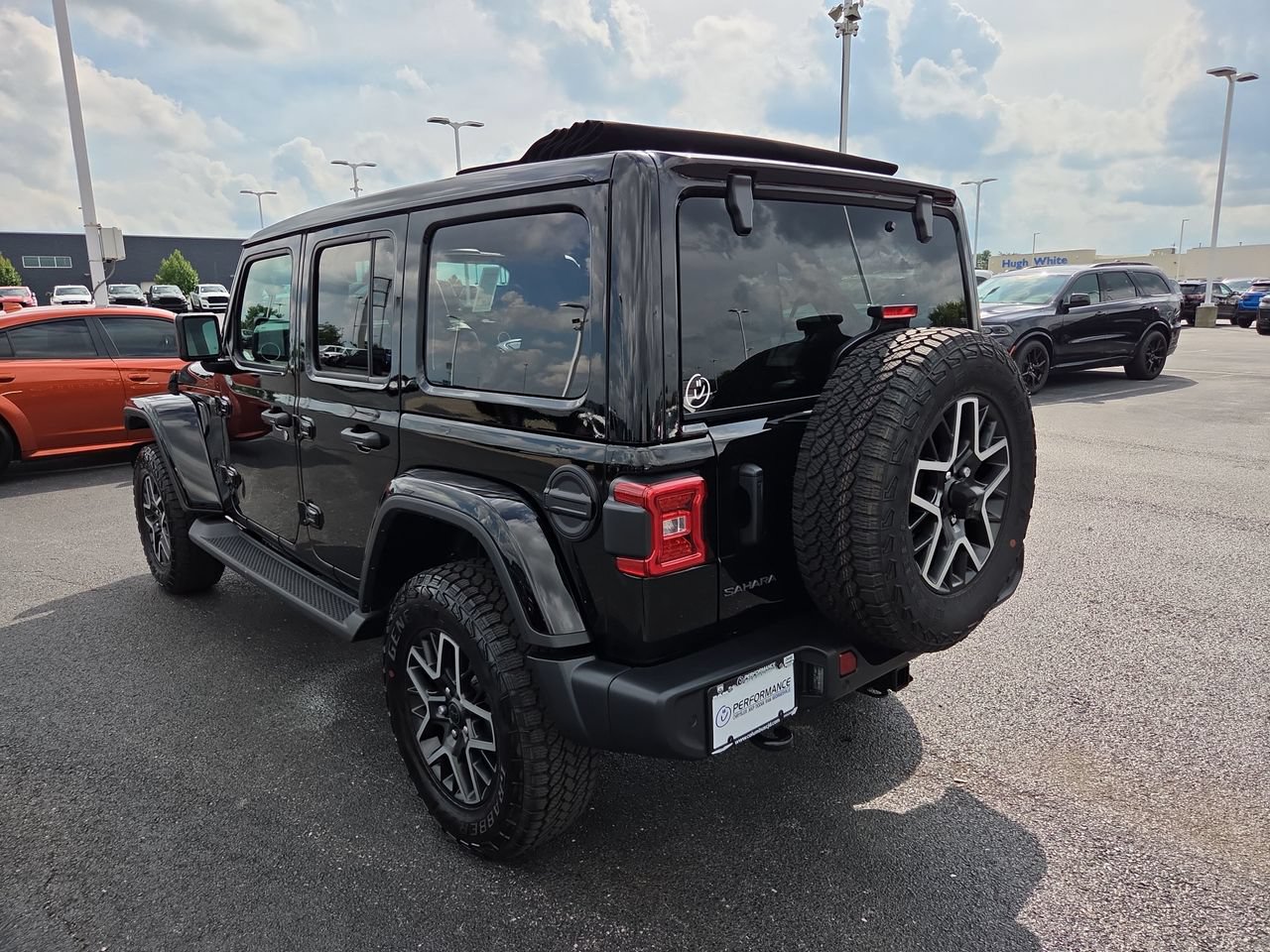 New 2027 Jeep Wrangler Unlimited Sahara AWD/4WD image 30