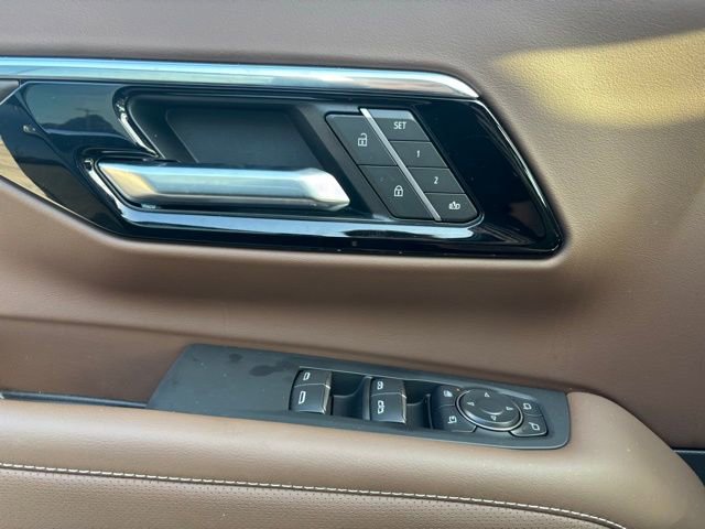 New 2026 Chevrolet Tahoe High Country w/ Sun And Tow Package image 23