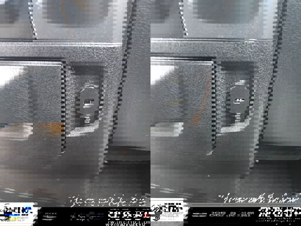 Used 2023 Jeep Gladiator Overland image 1