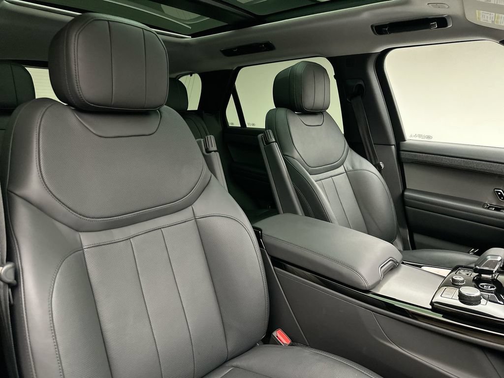 Used 2023 Land Rover Range Rover Sport SE AWD/4WD image 18