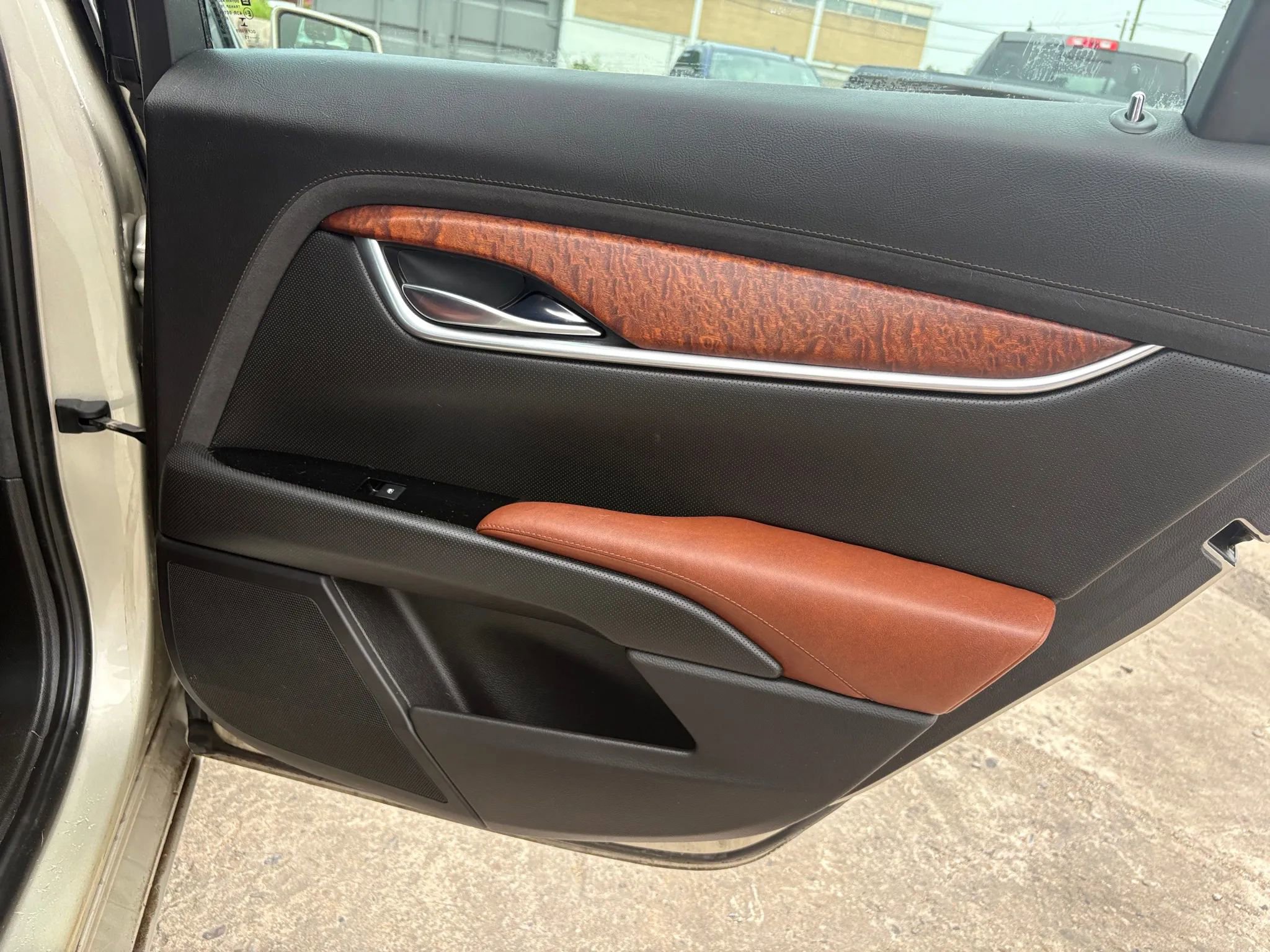 Used 2015 Cadillac XTS Luxury image 15