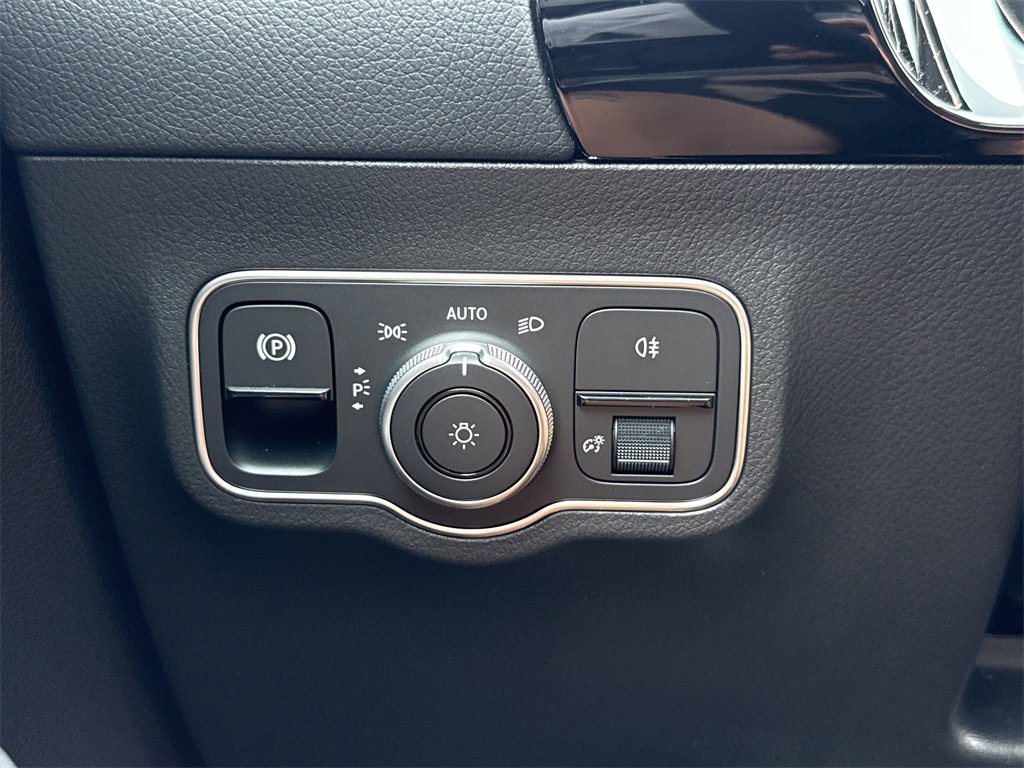 New 2025 Mercedes-Benz GLA 250 image 26