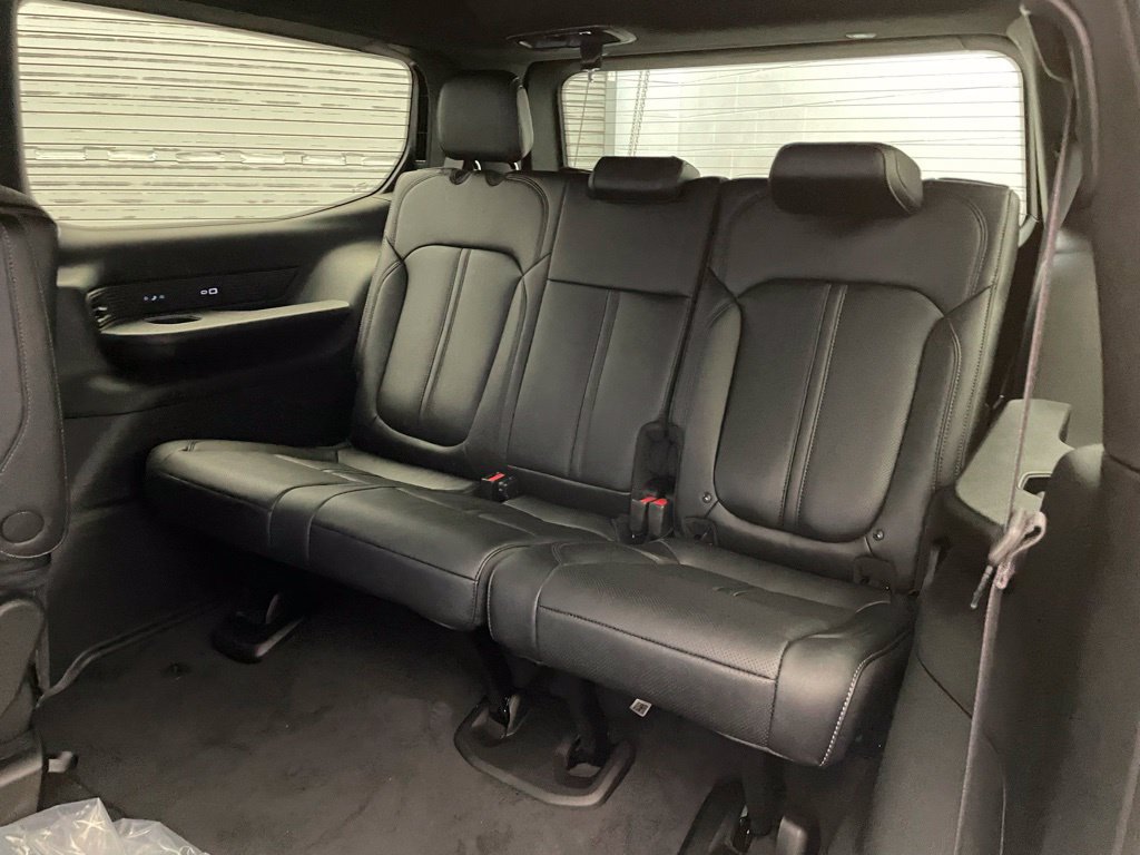 New 2026 Jeep Grand Wagoneer Limited AWD/4WD image 19