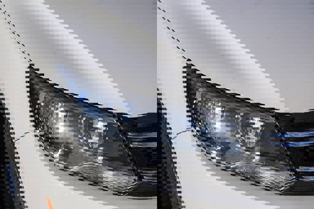 Used 2017 Volkswagen Tiguan S image 14