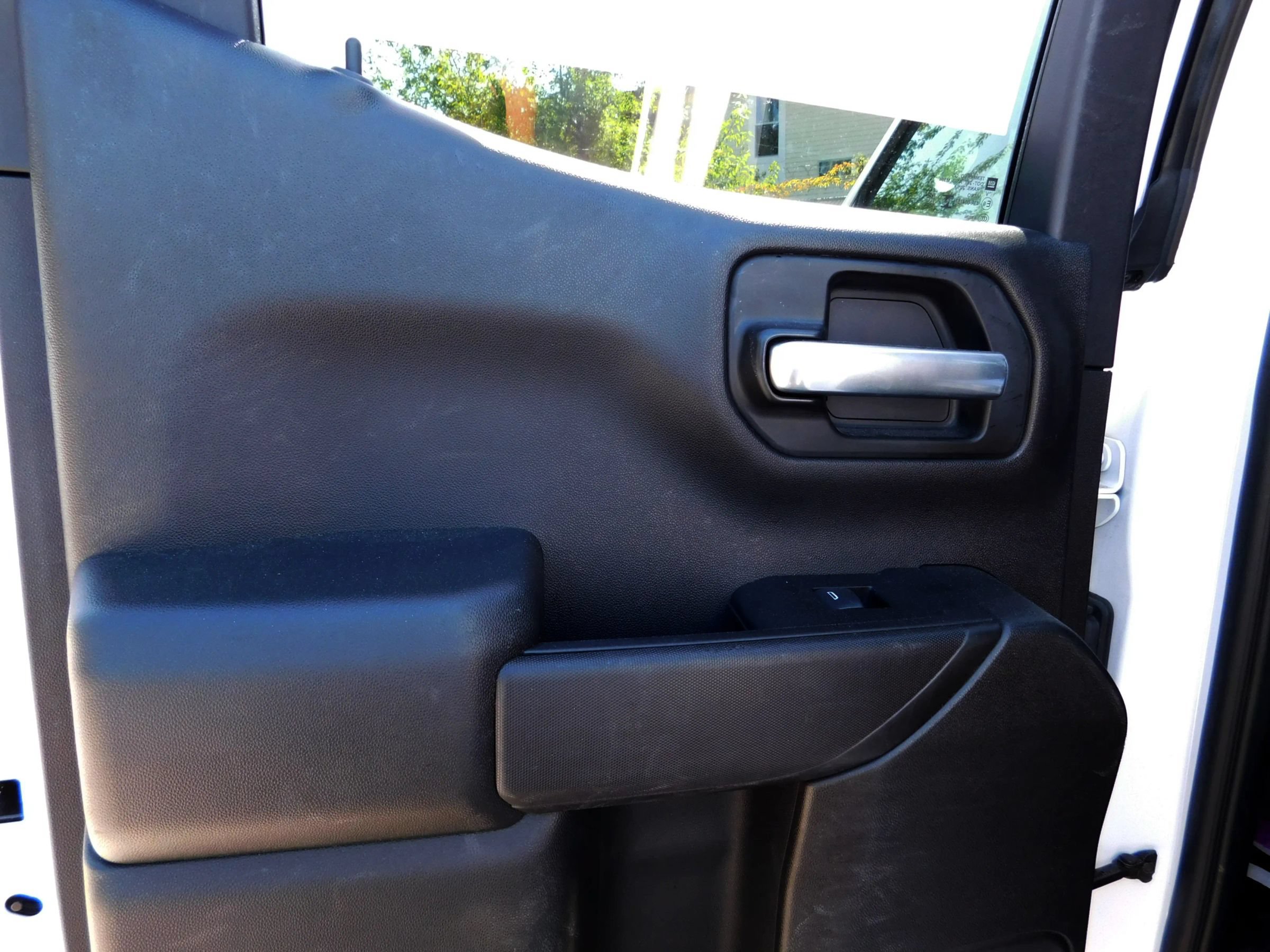 Used 2025 Chevrolet Silverado 1500 W/T RWD image 8