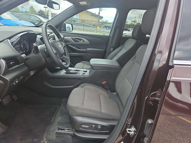 Used 2023 Chevrolet Traverse LT FWD image 10