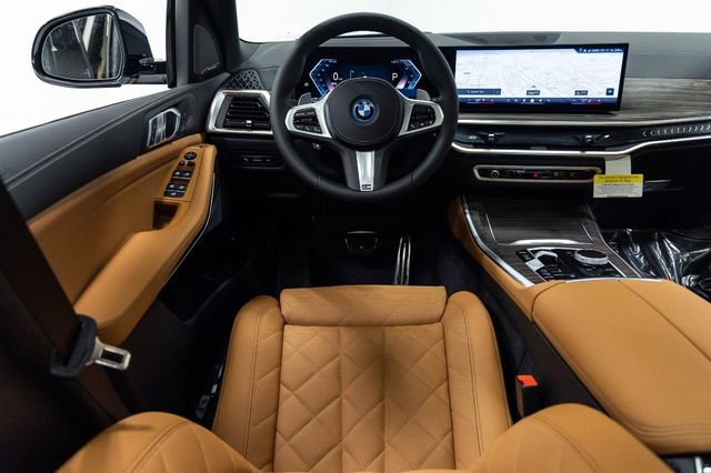 New 2026 BMW X5 xDrive50e image 4
