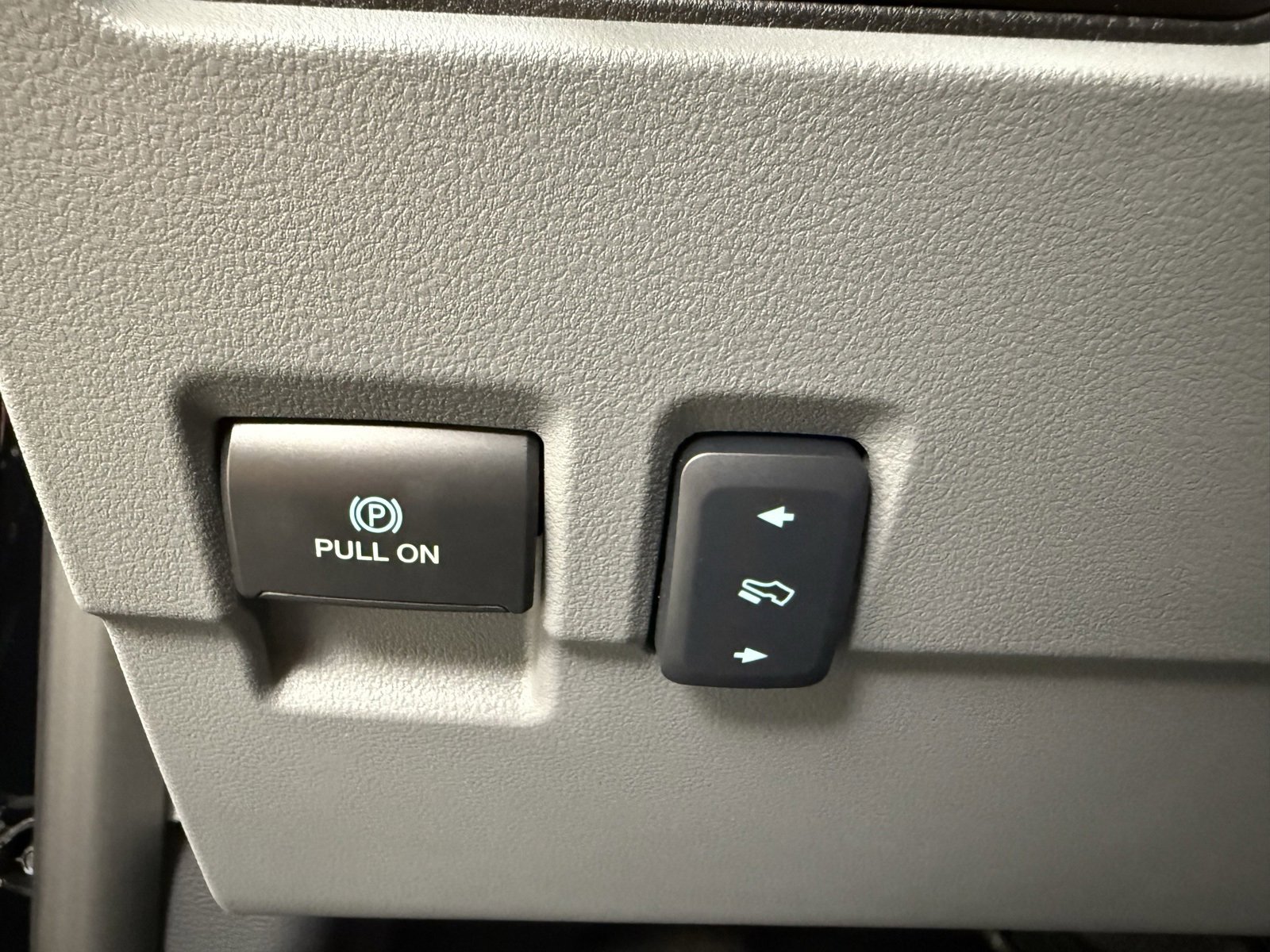 New 2025 Ford F450 XLT w/ XLT Value Package image 11