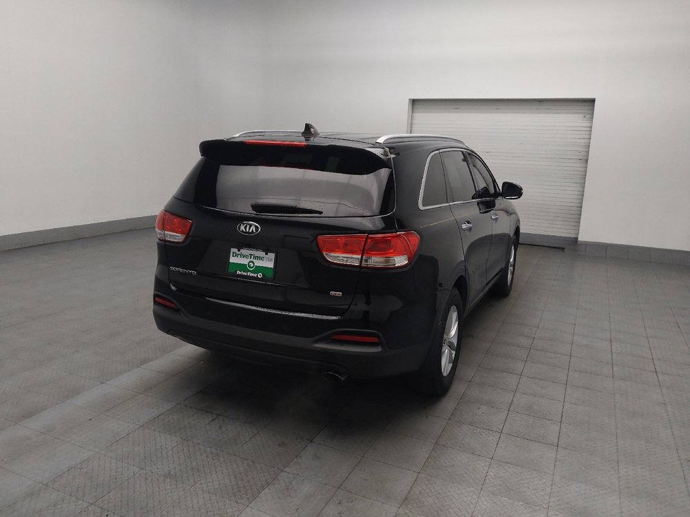 Used 2016 Kia Sorento LX w/ LX Convenience Package image 9