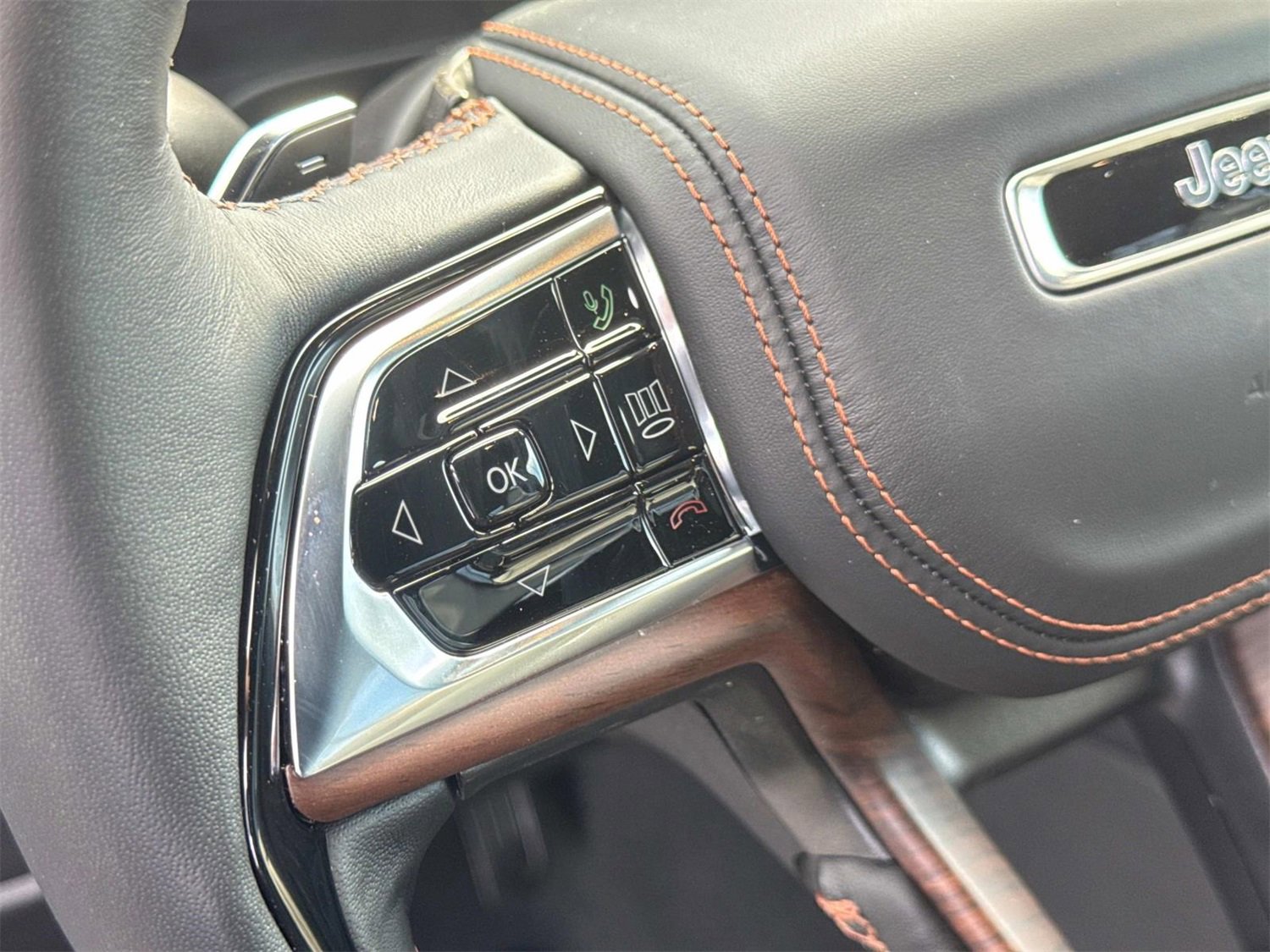 New 2025 Jeep Grand Cherokee Summit image 22