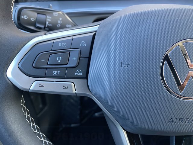New 2026 Volkswagen Tiguan SE FWD image 6