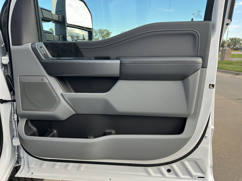 New 2026 Ford F350 XLT w/ XLT Premium Package image 32