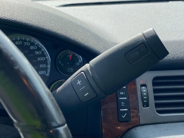 Used 2011 Chevrolet Avalanche LT image 11