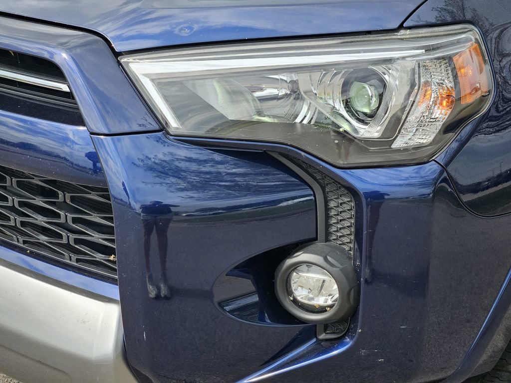 Used 2022 Toyota 4Runner TRD Off-Road image 5