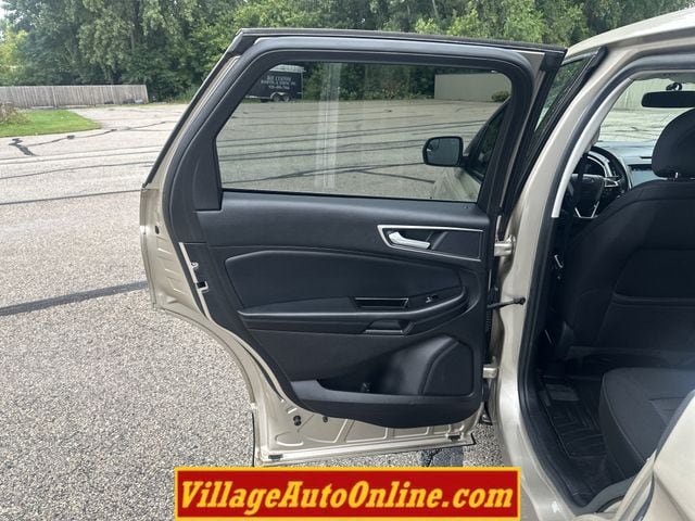 Used 2017 Ford Edge SEL w/ Utility Package FWD image 32