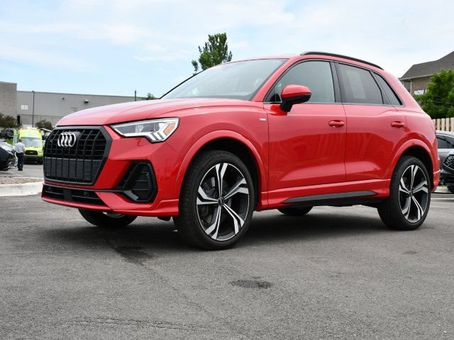 Used 2024 Audi Q3 2.0T Premium Plus AWD/4WD image 3