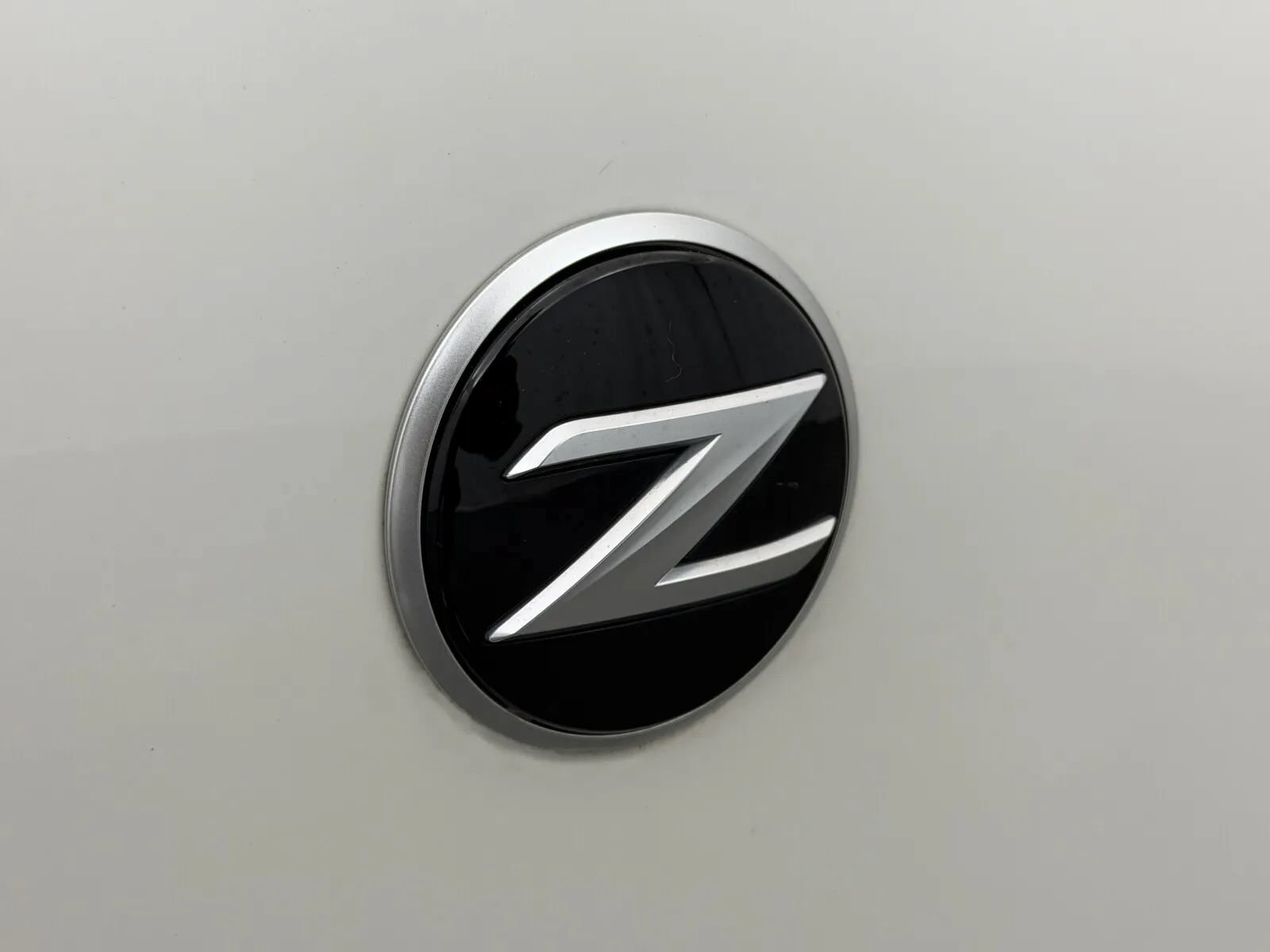 Used 2016 Nissan 370Z Coupe RWD image 5