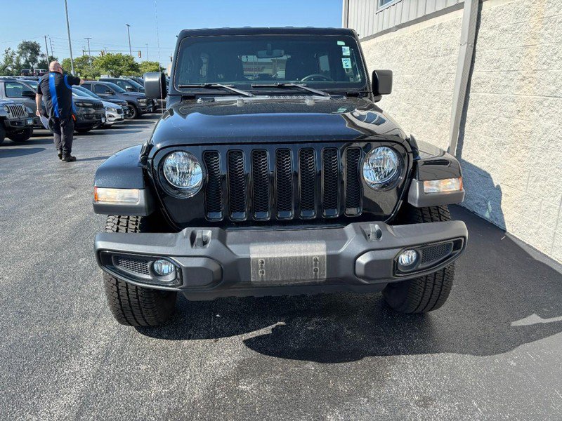 Used 2023 Jeep Wrangler Unlimited Sahara AWD/4WD image 11