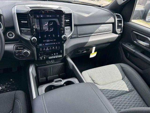 New 2027 RAM 1500 4x4 Crew Cab image 14
