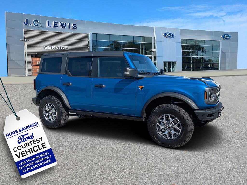 New 2025 Ford Bronco Badlands image 1