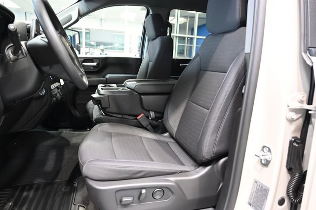 New 2026 Chevrolet Silverado 2500 Custom w/ Custom Value Package AWD/4WD image 12