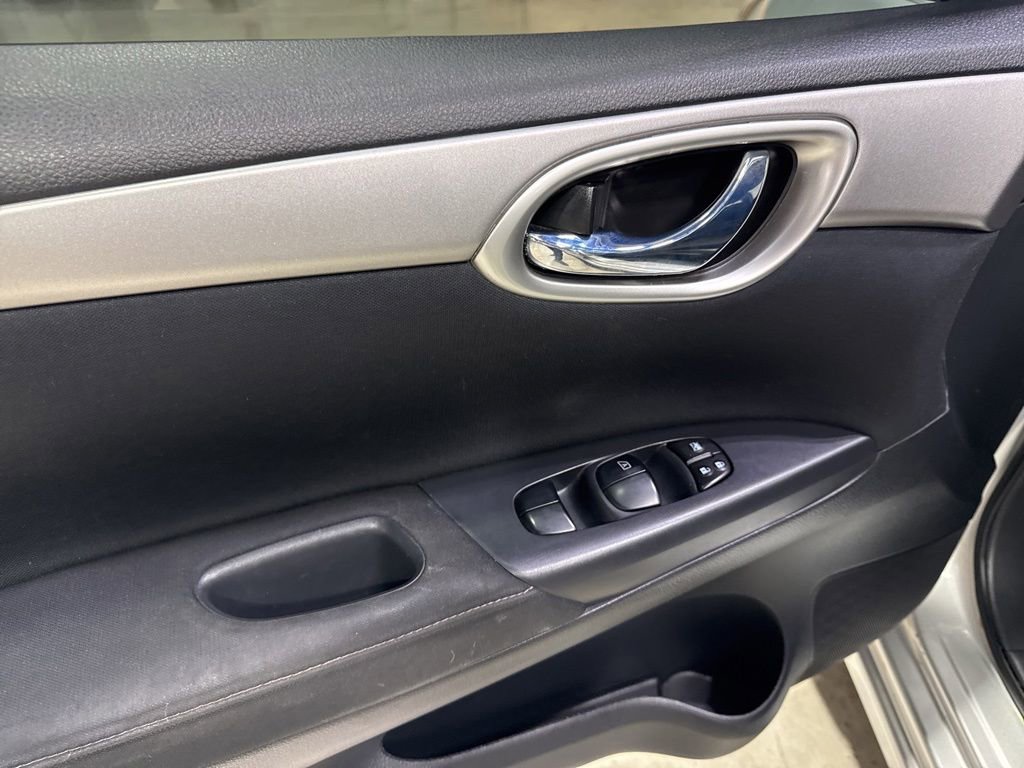 Used 2014 Nissan Sentra S FWD image 20