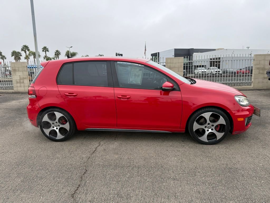 Used 2011 Volkswagen Golf 4-Door image 7