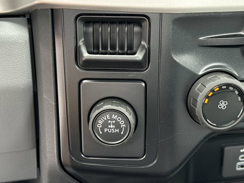 New 2025 Ford F250 XL w/ 360-Degree Camera Package RWD image 25