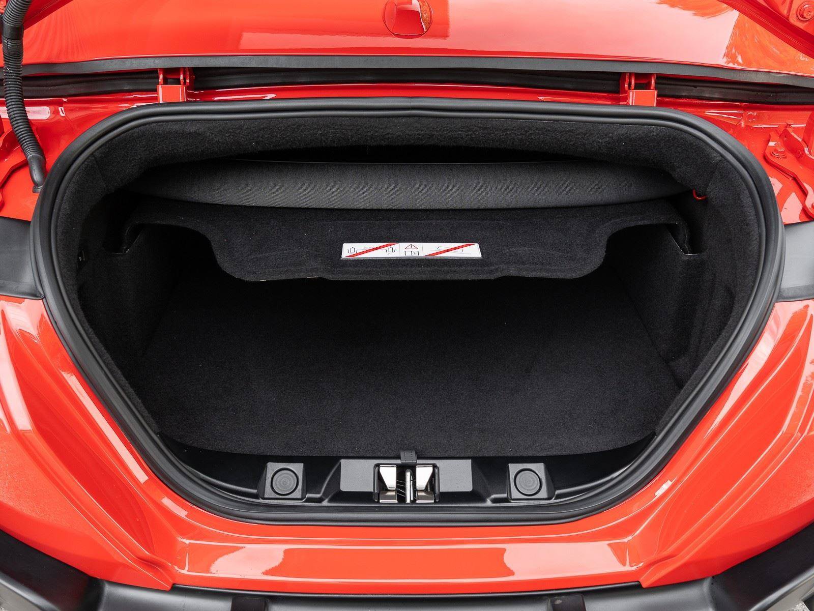 Used 2024 Ferrari Roma Spider RWD image 43