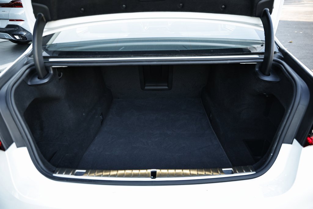 Used 2022 BMW 750i xDrive w/ Luxury Rear Seating Package image 33