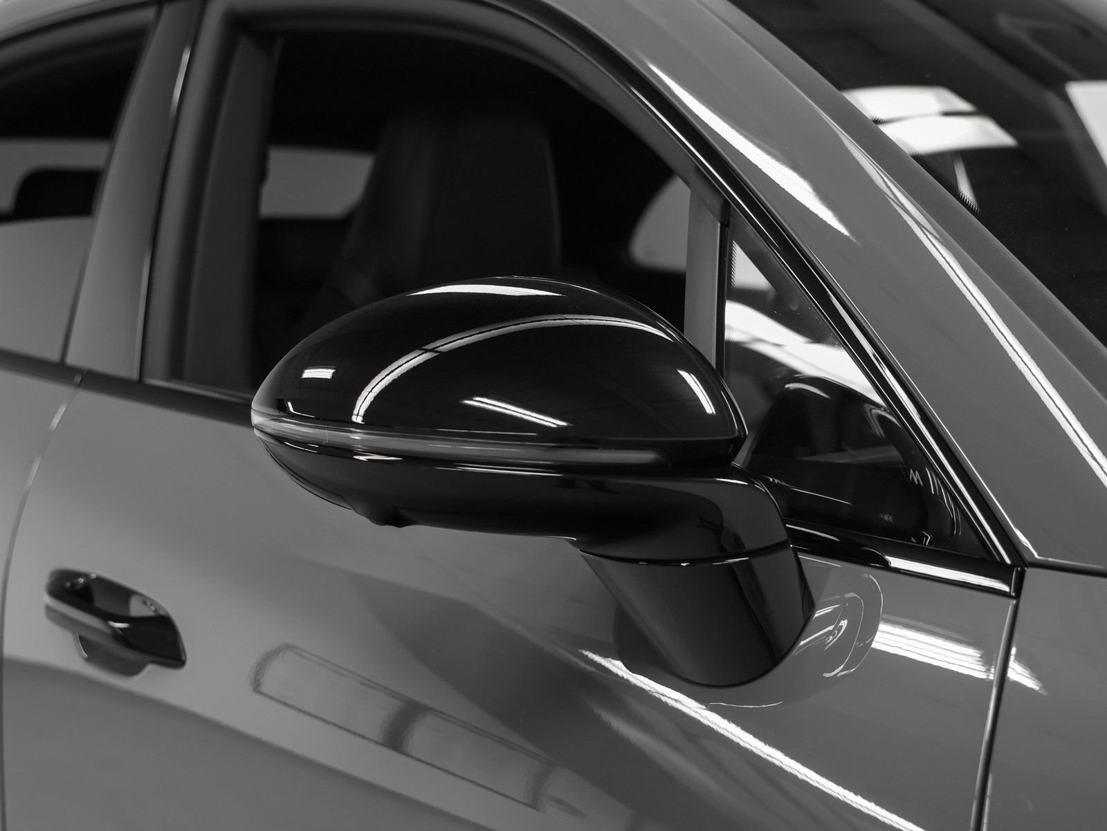 New 2025 Porsche Macan 4S Electric image 14