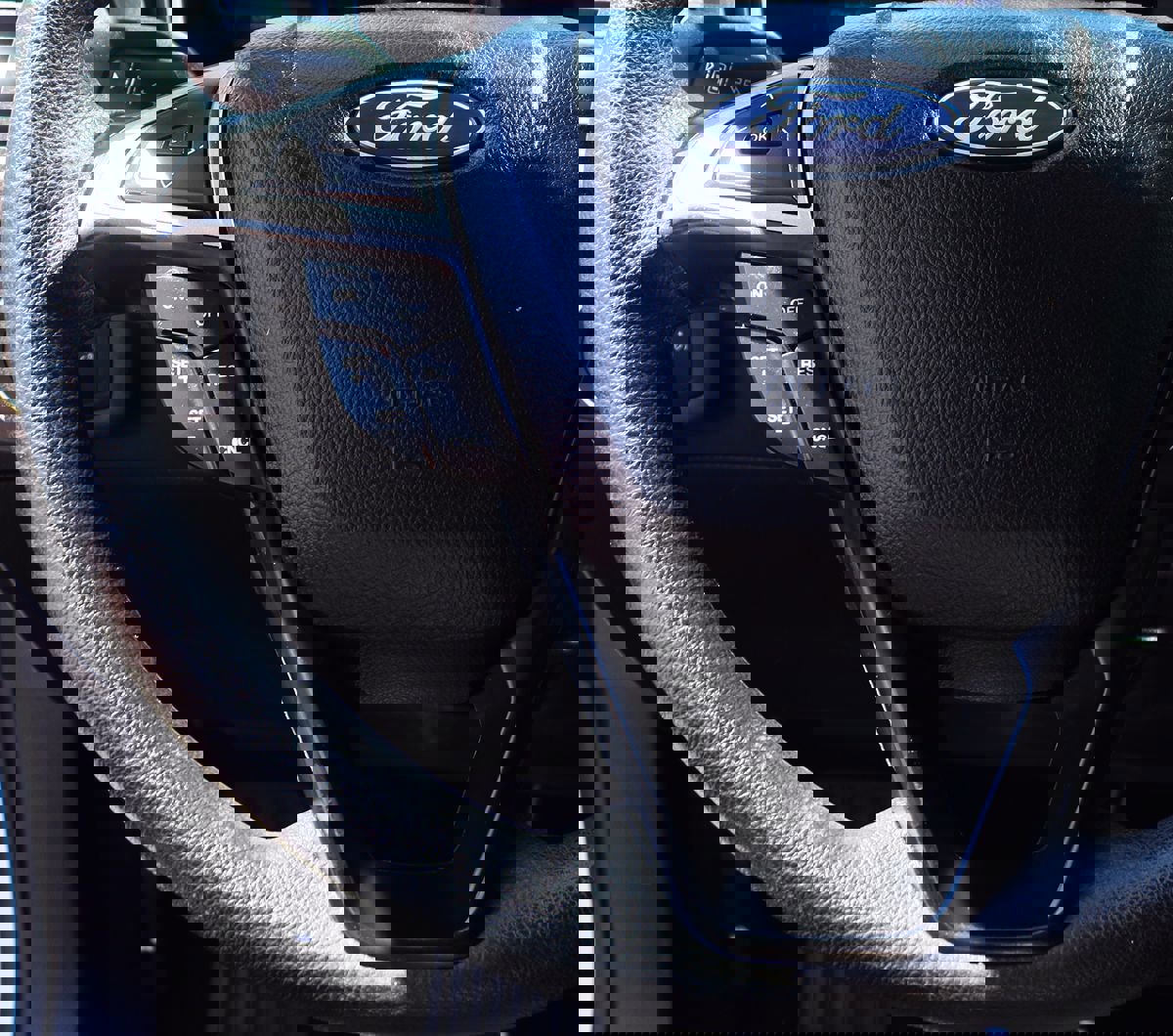 Used 2020 Ford Fusion SE image 53