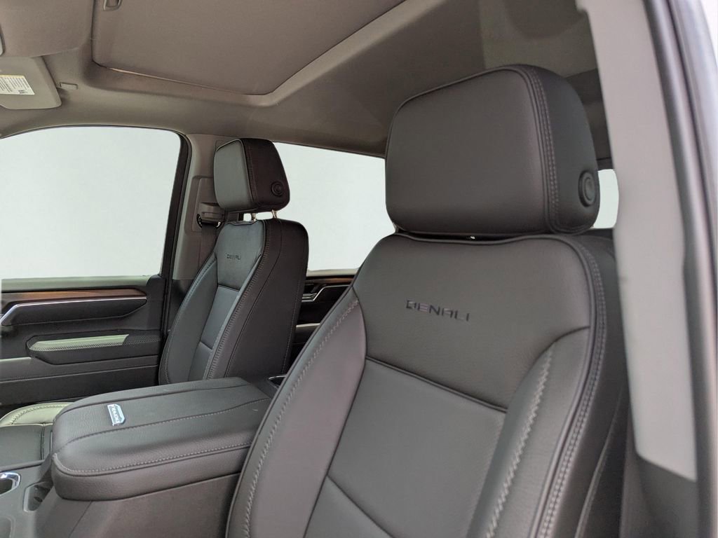 New 2025 GMC Sierra 2500 Denali w/ Denali Reserve Package image 12
