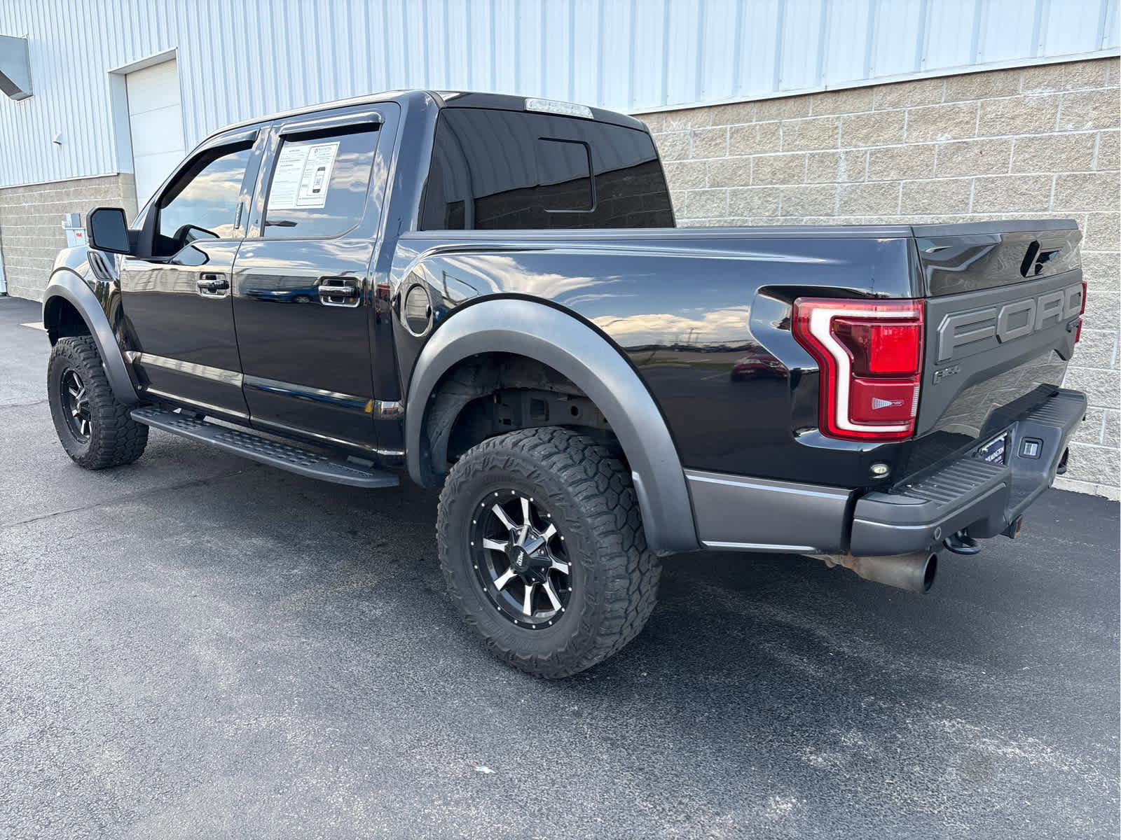 Used 2019 Ford F150 Raptor w/ Equipment Group 802A Luxury image 5