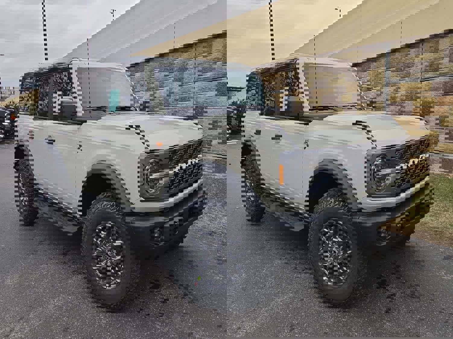 New 2025 Ford Bronco Badlands image 46